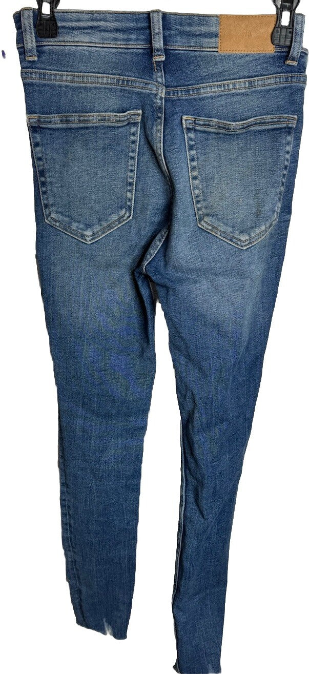 Zara Women's Mid Rise Size 4 Light Wash Straight LegJeans  100% Cotton