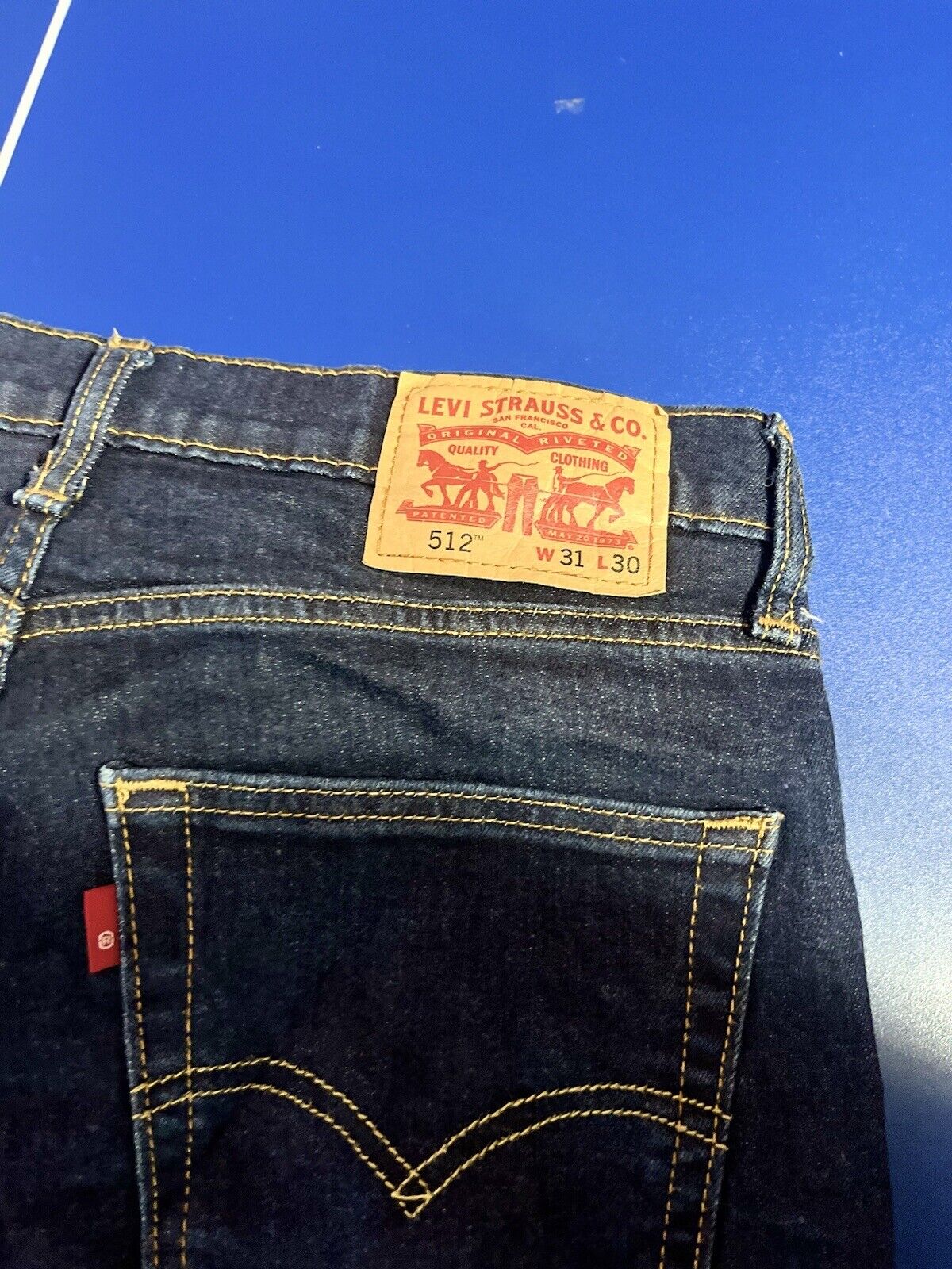 512 Levi’s, 31 Waist, 30 Length, Men’s, Dark Blue Color, Tapered Fit, Rare Find