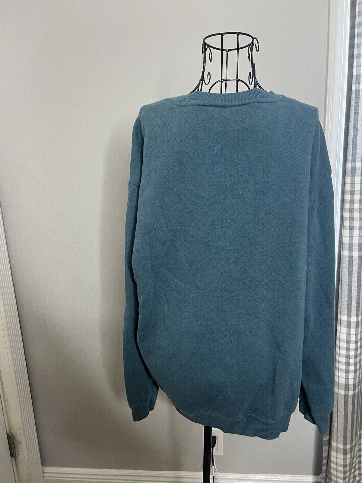 H&M Women Size large Long Sleeve Pullover Sweater Blue