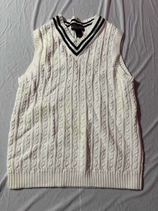 Brooks Brothers vest Men’s Size XL, Rare find High Quality Material, Great deal