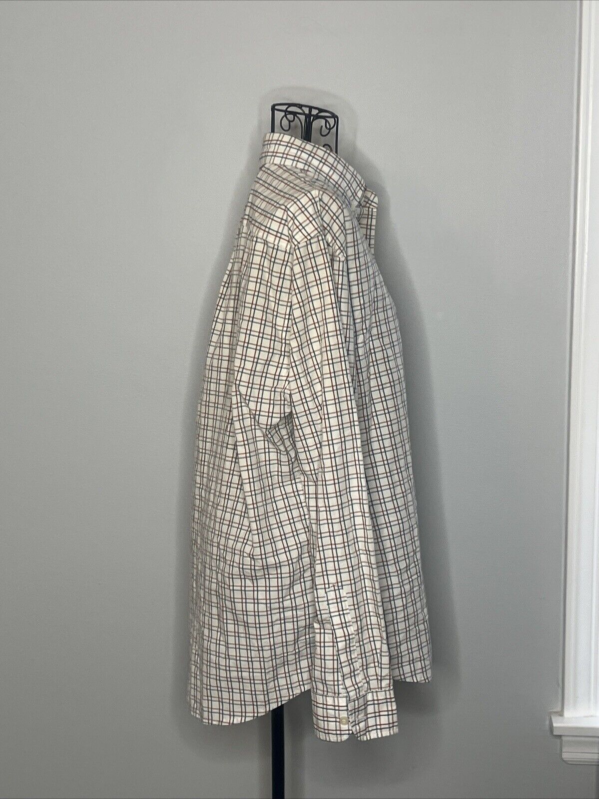 Dockers Medium  Button Up Shirt Plaid White And Blue