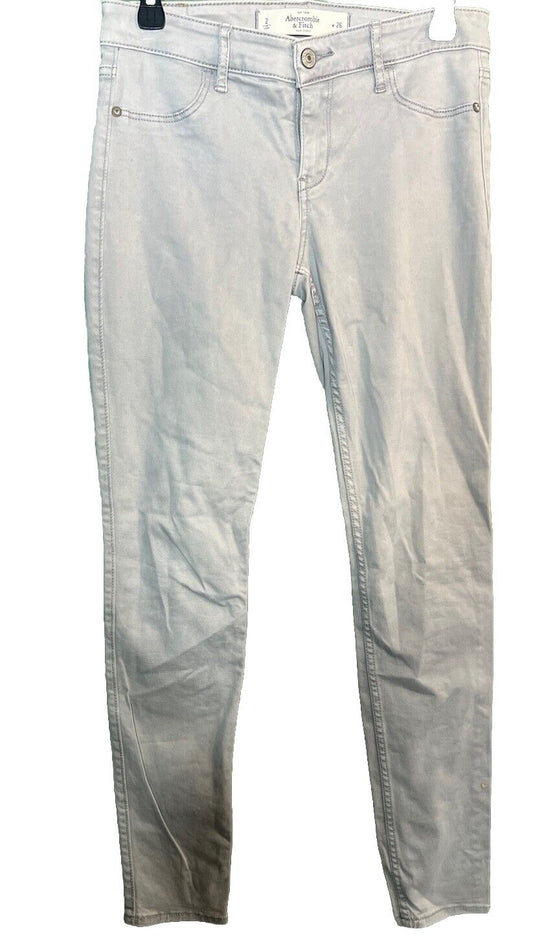 Abercrombie and Fitch Women's Straight Fit Jeans Size 2 w26