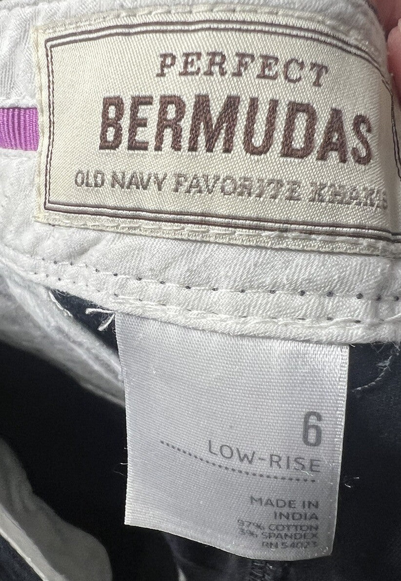 Old Navy Shorts Perfect Bermudas Women's Size 6 Low Rise
