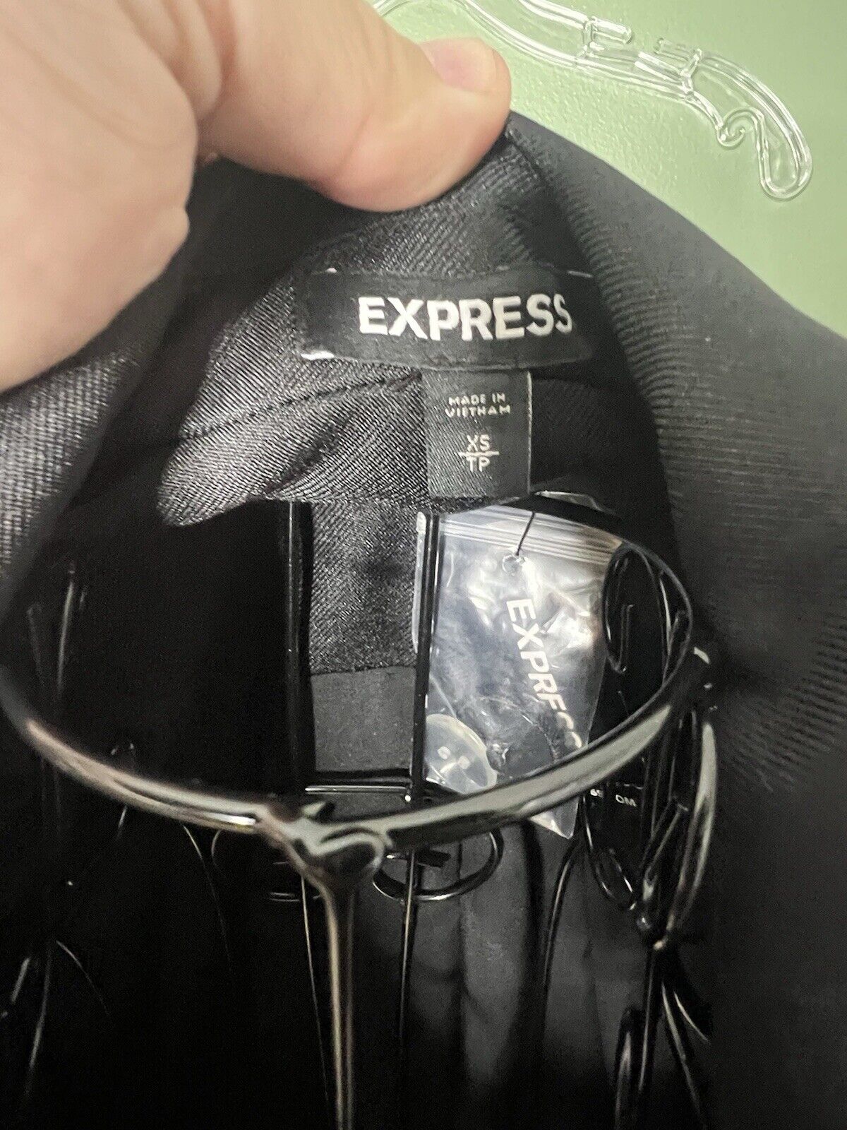 Express Woman’s Cost Size X/S Normal Price $128.00, Some Stain On Inside