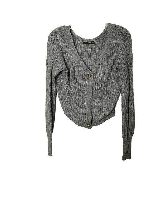 Moon and Madison Cropped Sweater Size M