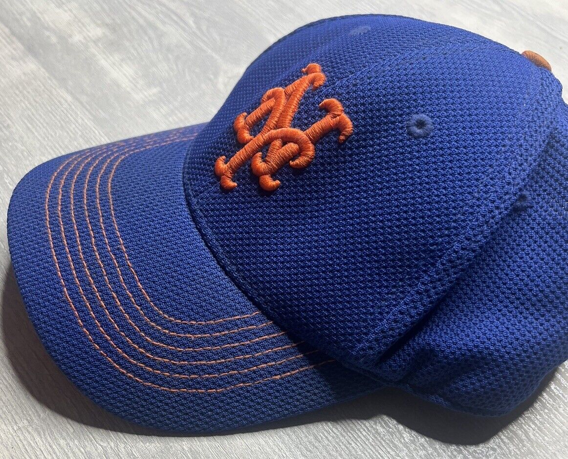 NEW YORK METS BLUE AUTHENTIC MLB BASEBALL TEAM ADJUSTABLE Hat