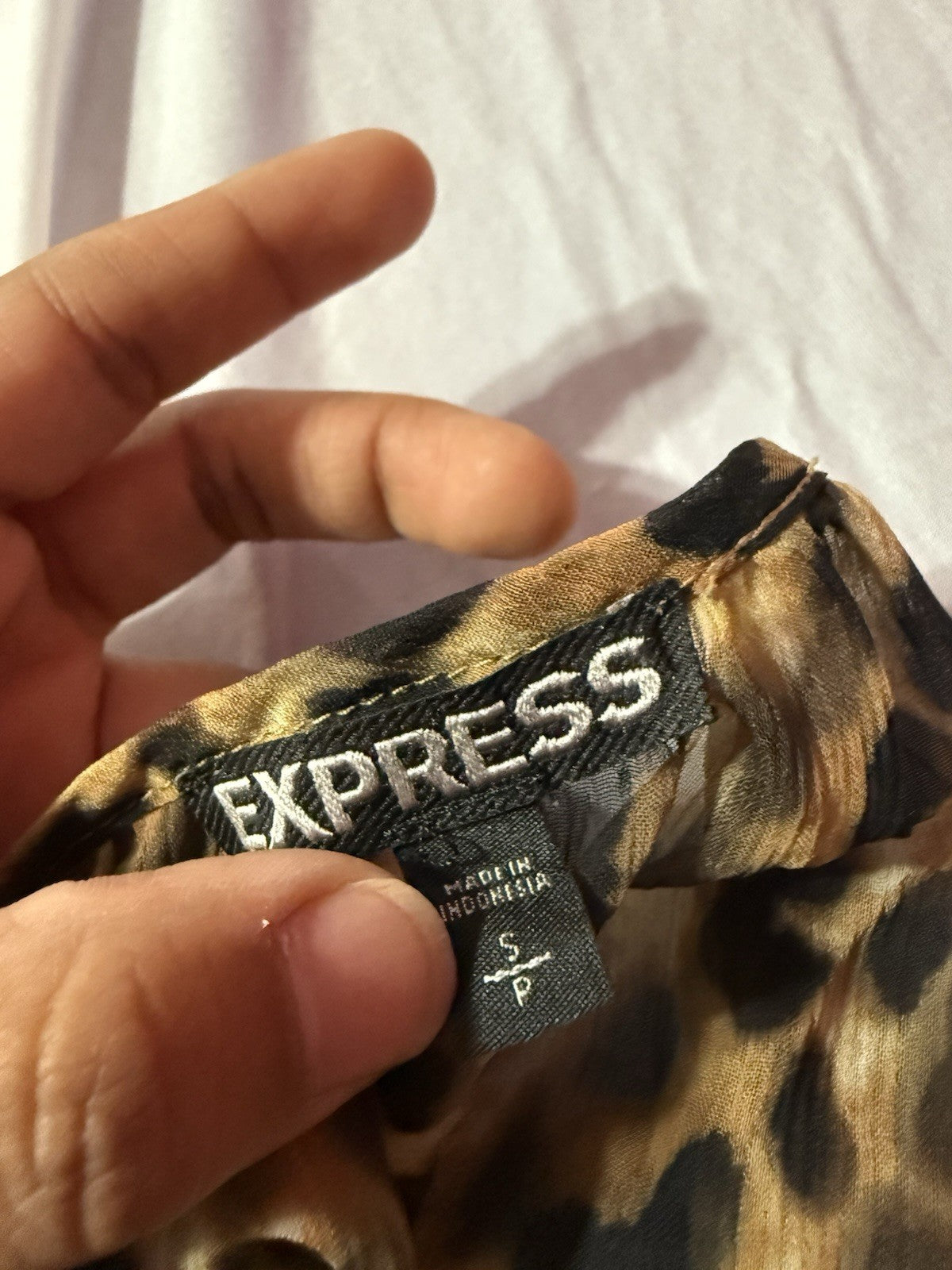 Express Women Sheer Leopard 3/4 Sleeve Button-Up Shirt Multicolor Size S