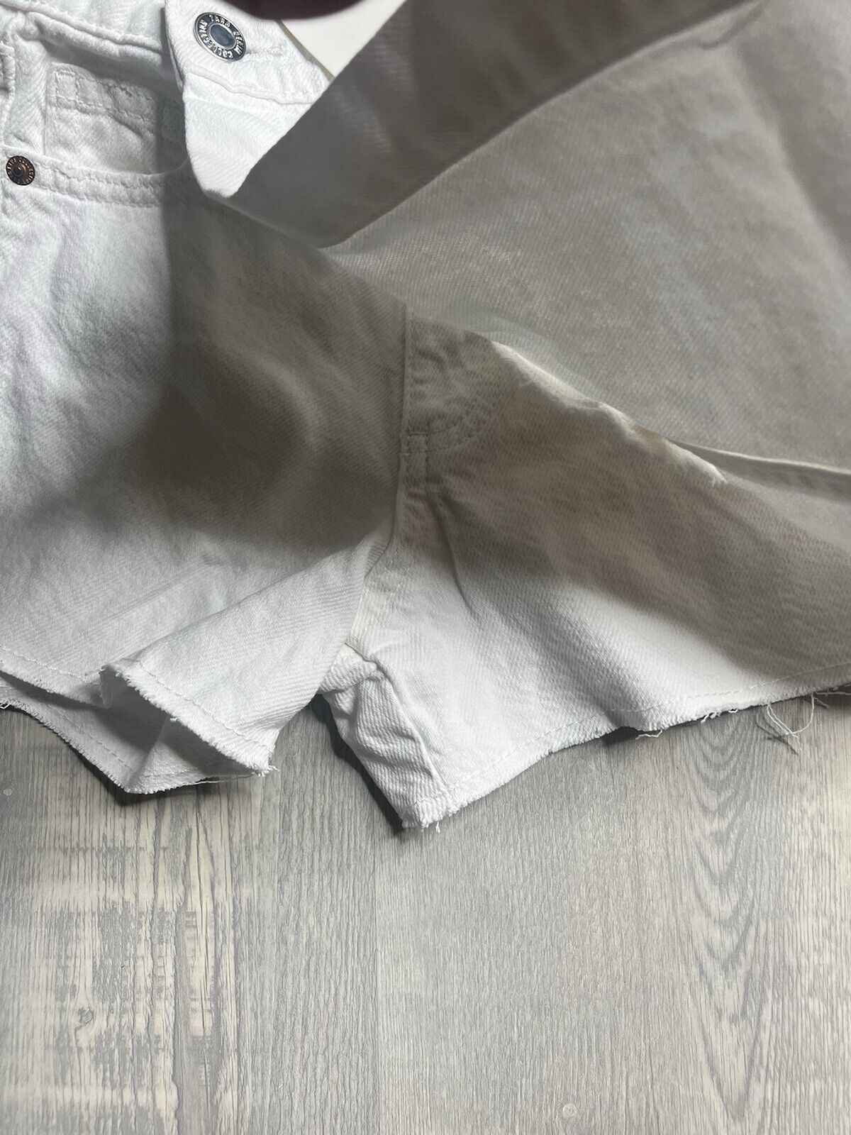 NWT ZARA Shorts White Denim Blend  Size 6