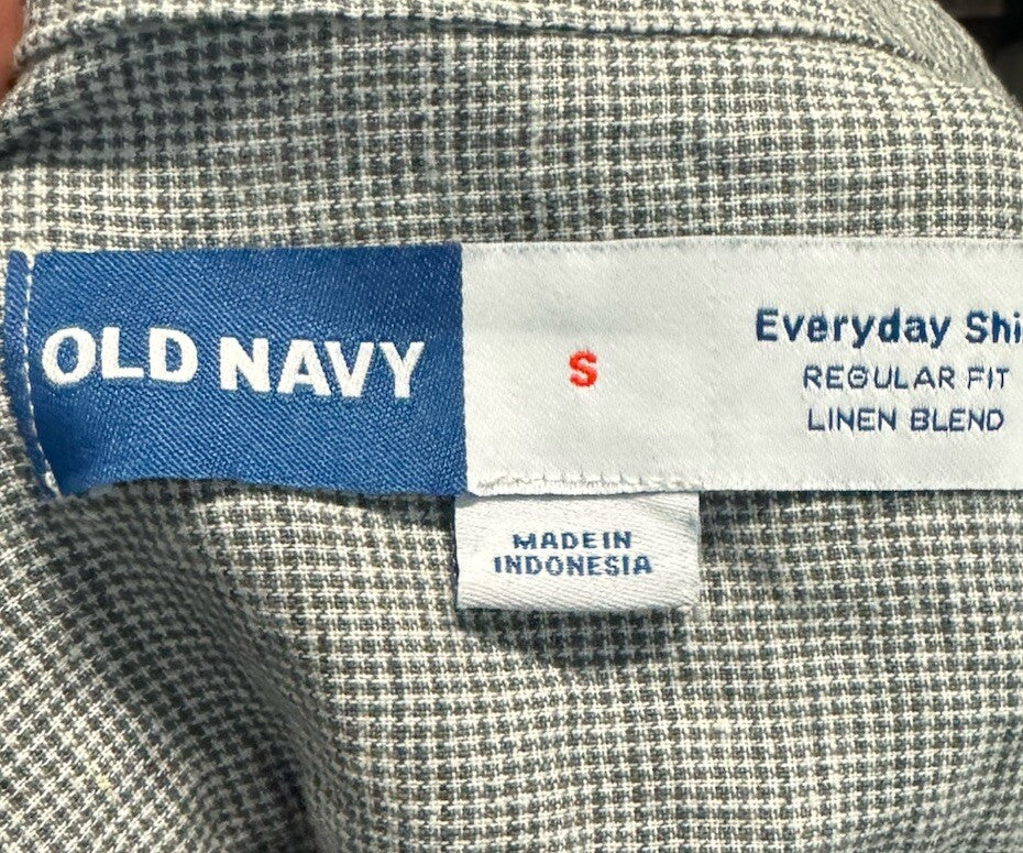 Old Navy Button-Up Shirt Men's Long Sleeve Regular Fit Size Small