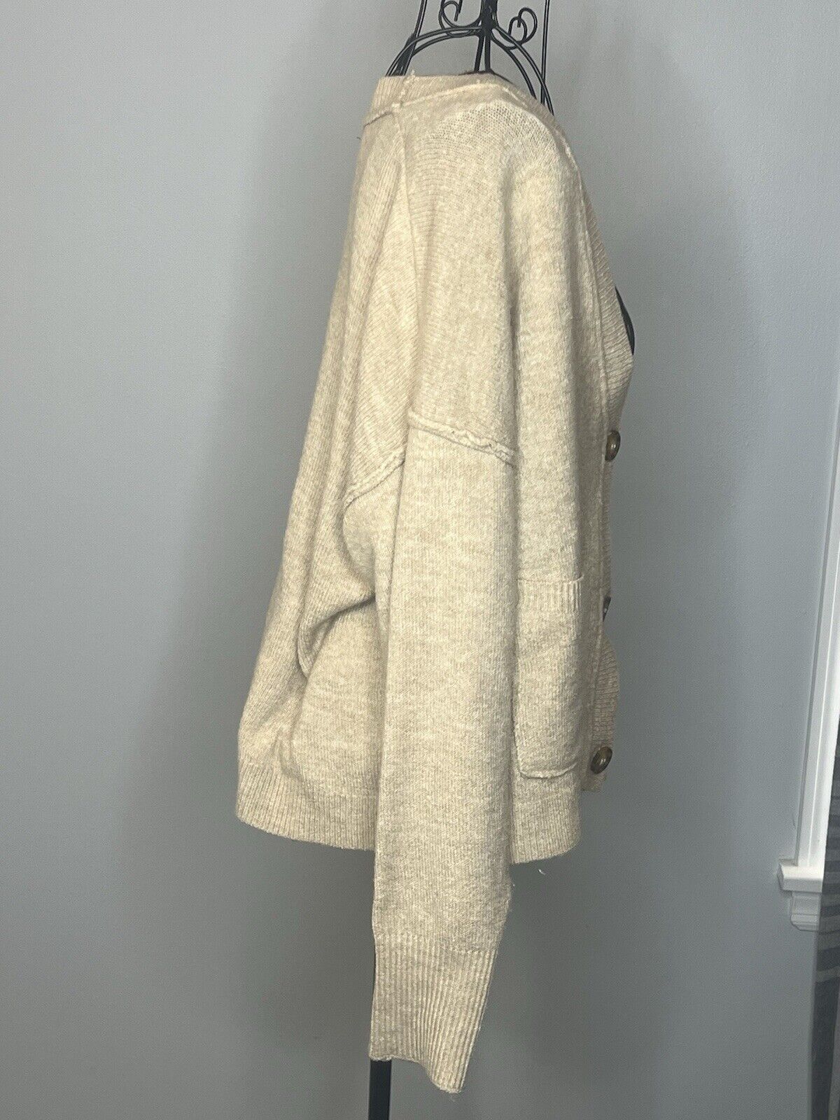 Forever 21 Women's Size Medium Tan Button Front