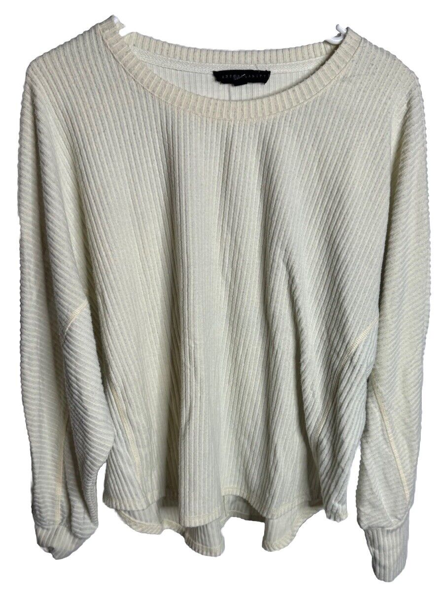 Jane and Delancey, Relaxed Fit Long Sleeve Top, size Small