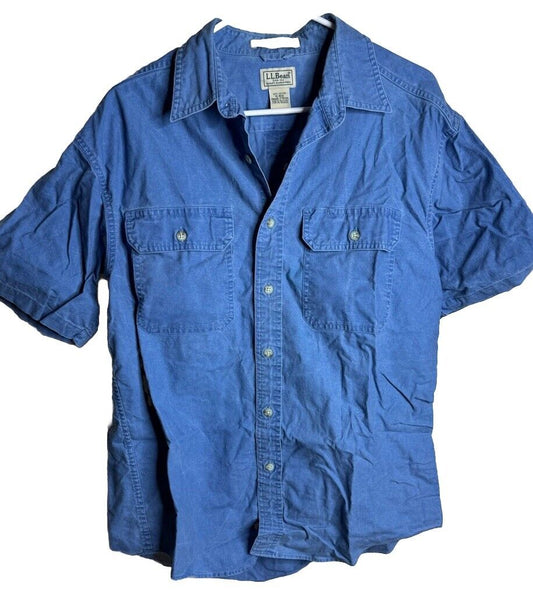 LL Bean Shirt Mens Medium  Button Up Short Sleeve Wrinkle Resistant
