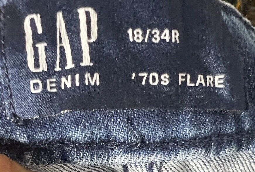 gap womens jeans Vintage High Rise 18/34 R Blue Denim Straight Leg  NWT