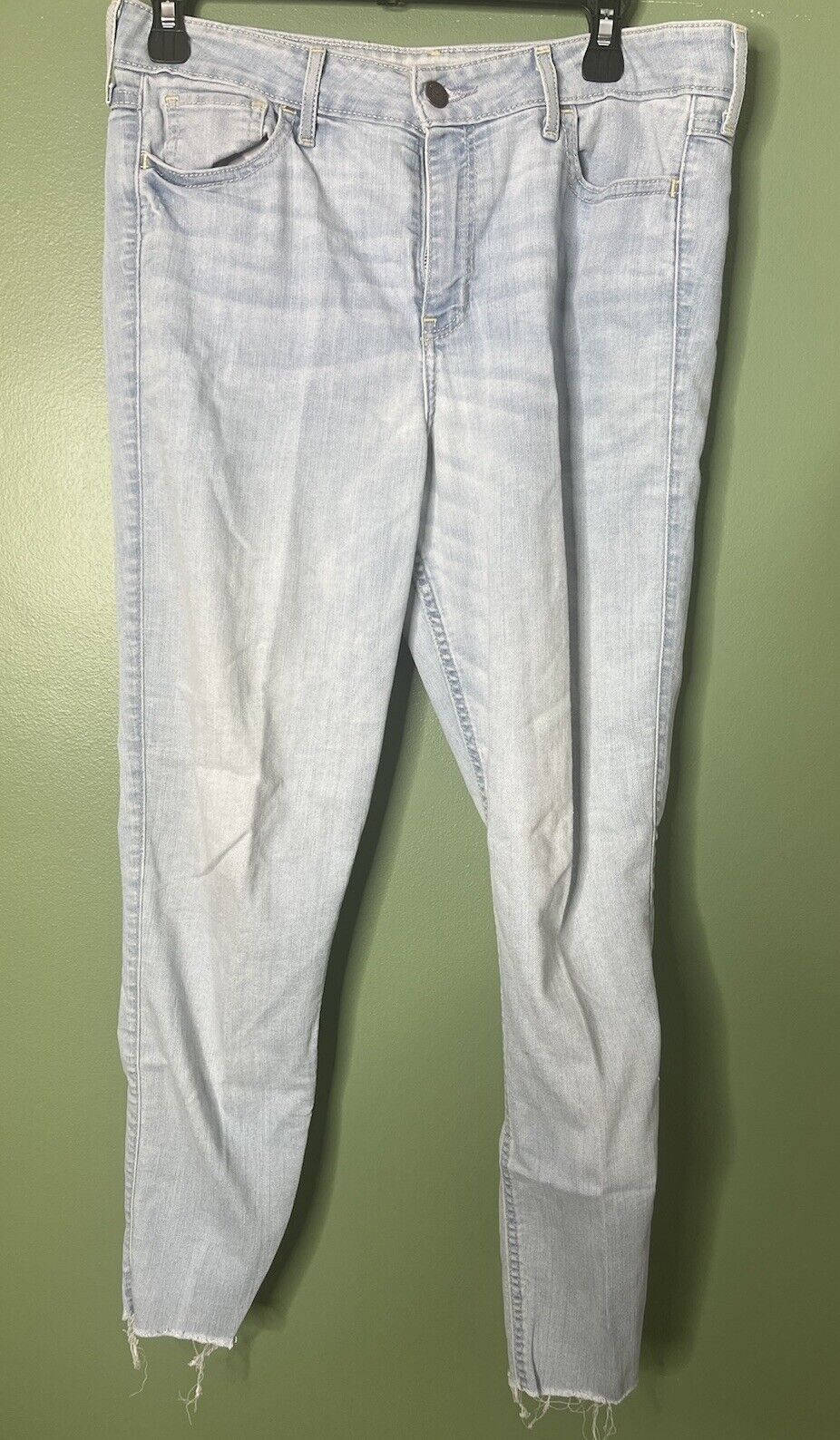 Hollister Women's  Light Wash Denim Jeans Size 11R