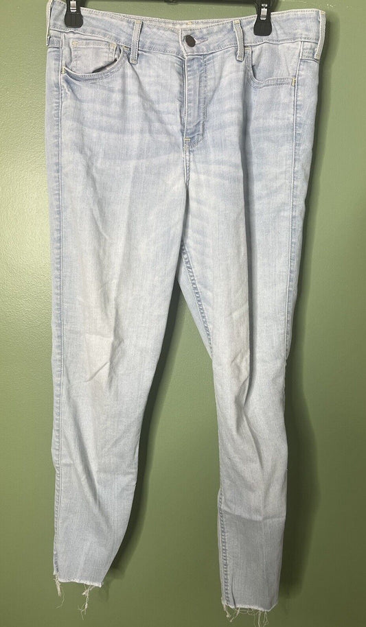 Hollister Women's  Light Wash Denim Jeans Size 11R