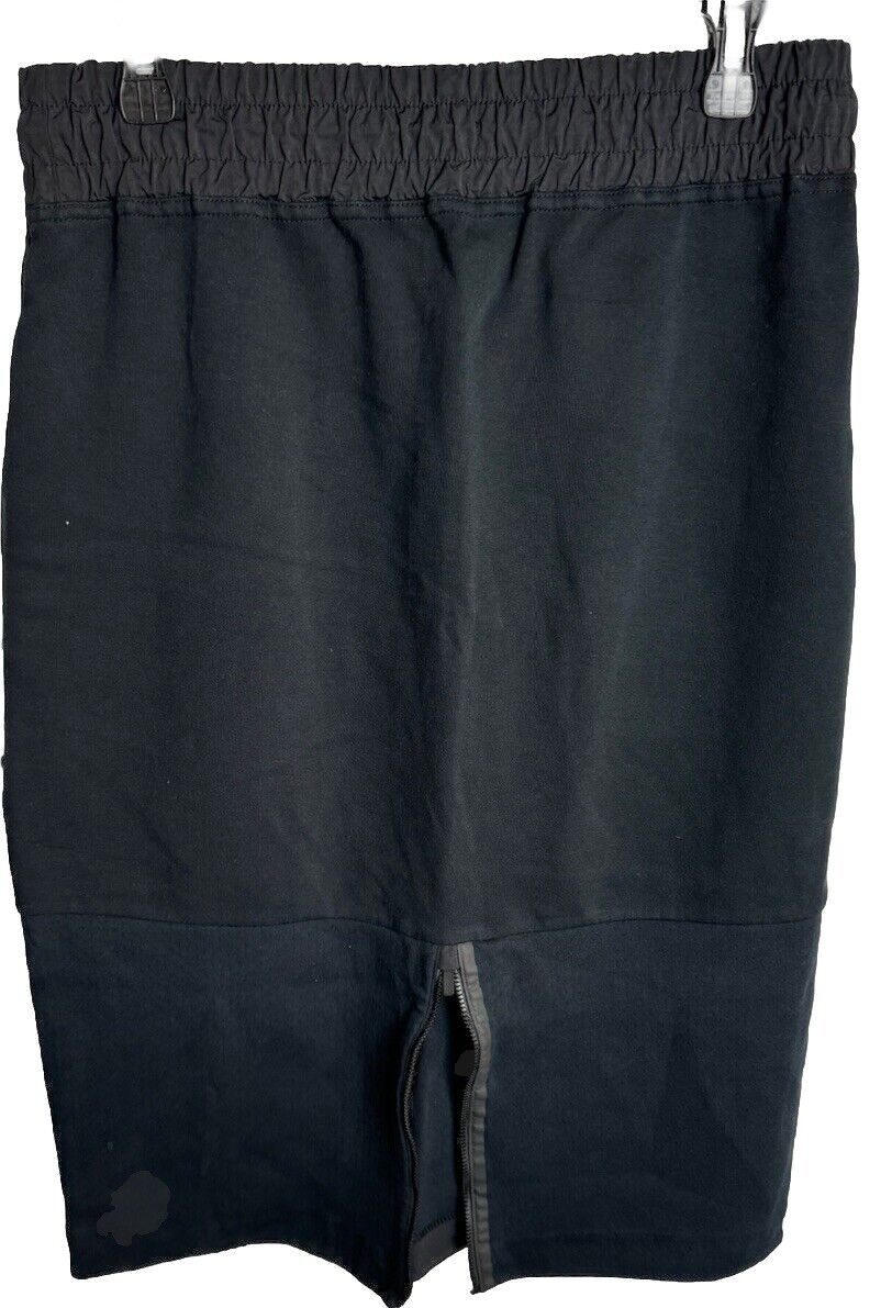 Nike Women’s Standard Fit High Rise Black Skirt Nylon Size Medium