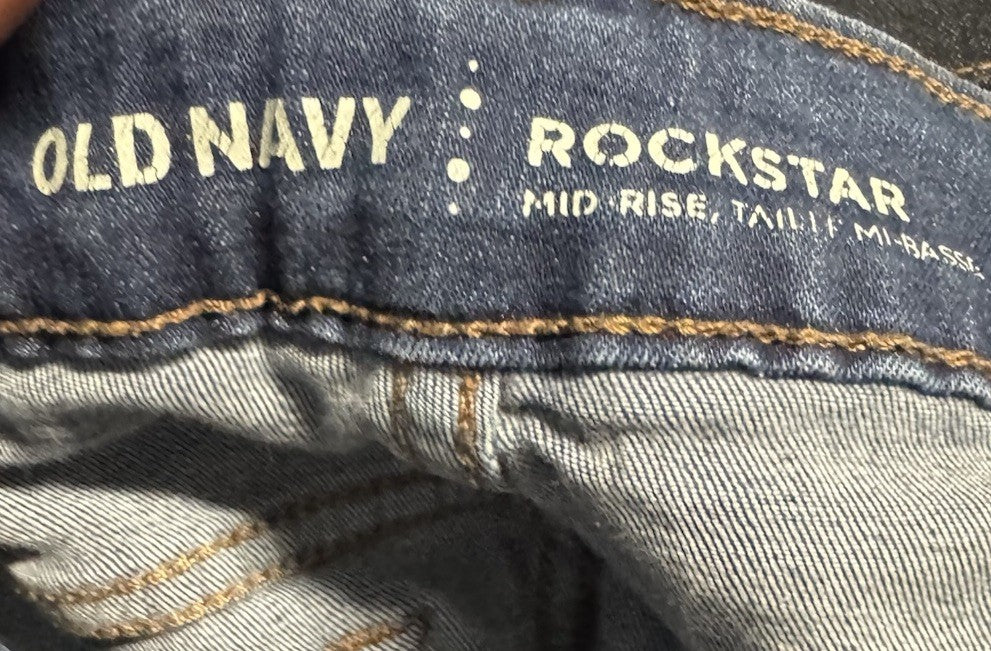 OLD NAVY ― Size 8 ― ROCKSTAR SUPER SKINNY Mid RISE Secret-Slim Pockets Jeans