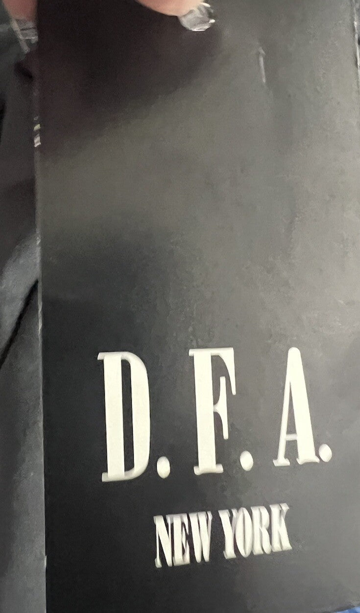 NWT D.F.A. NEW YORK WOMEN'S CAPRIS 16