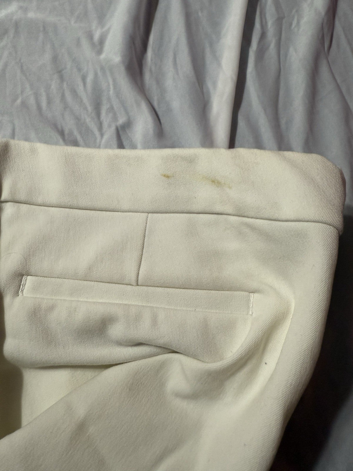 Saks Fifth Avenue Women’s Shorts Size 6 Ivory