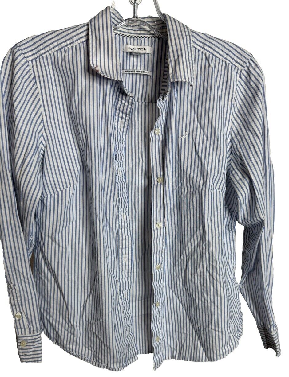 Nautica mens button down shirt size Medium long sleeve