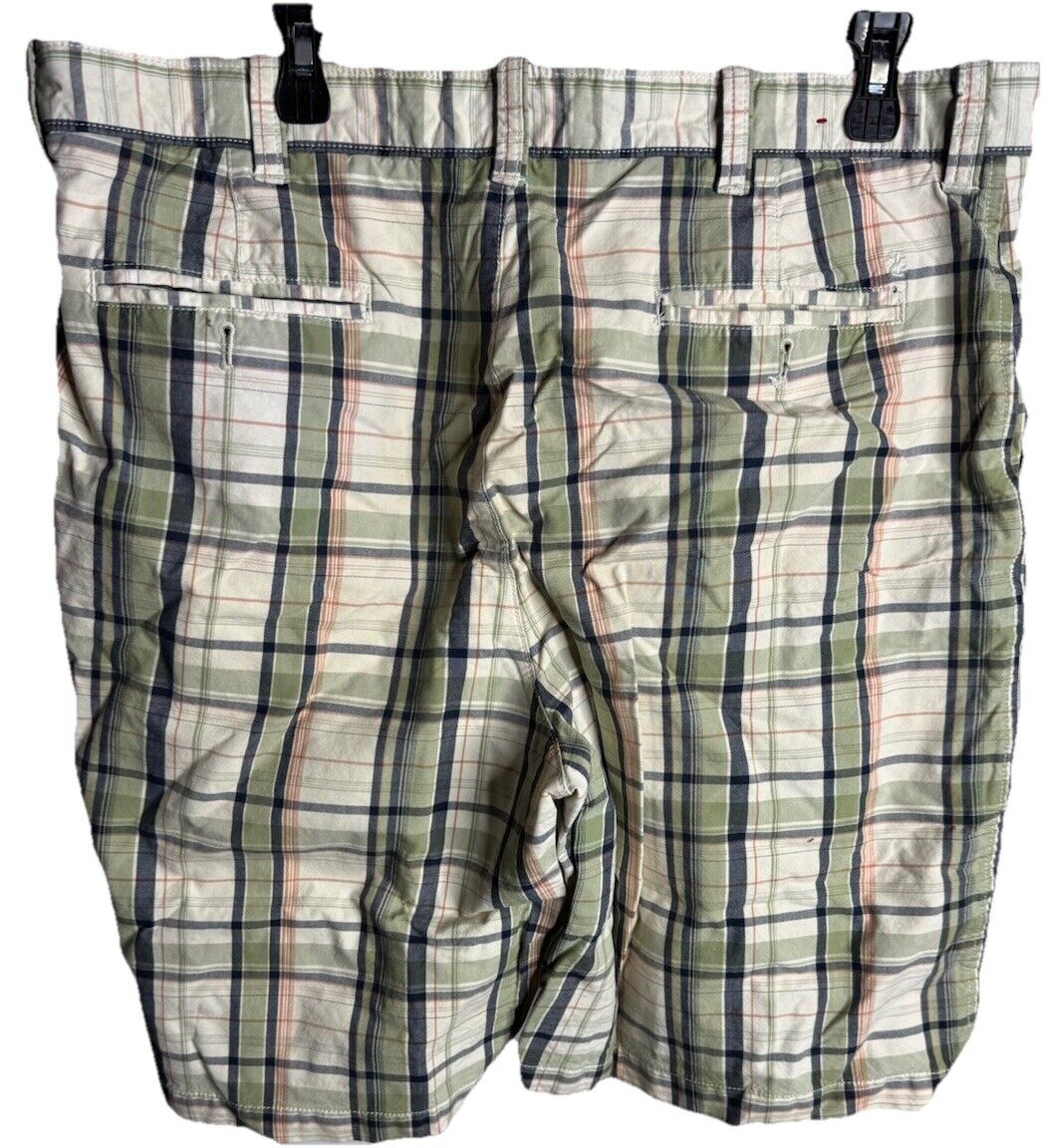 IZOD Shorts Men's 38