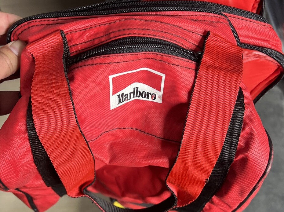 Vintage Marlboro Cooler Bag - Adventure Team - Lizard Rock  - Red - Insulated/