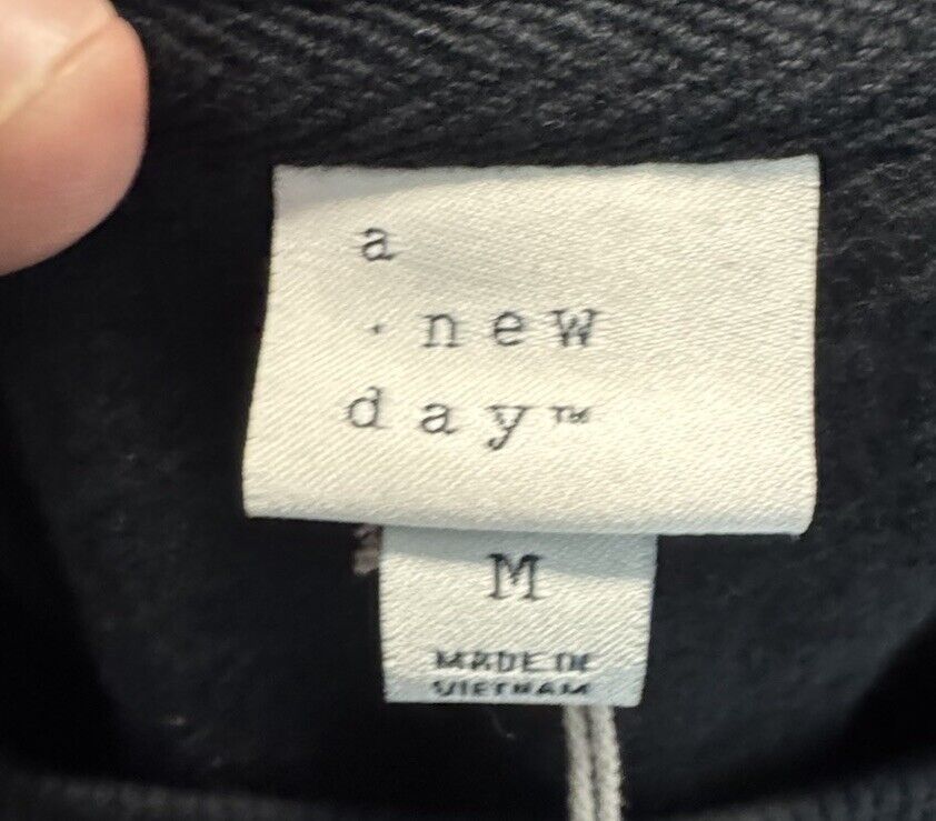 A New Day Women’s Pullover Sweater Size medium