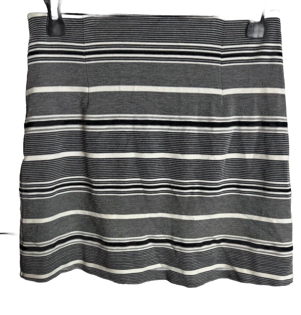 EXPRESS SKIRT WOMAN SIZE XS  ABOVE KNEE