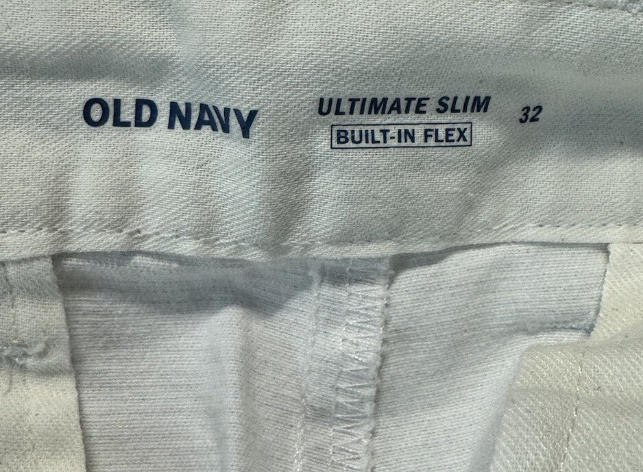 Old Navy Ultimate Slim Casual Shorts Men 32