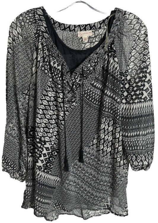 CB Established 1962 Women's Black & White Beaded Paisley Print Top - 1X