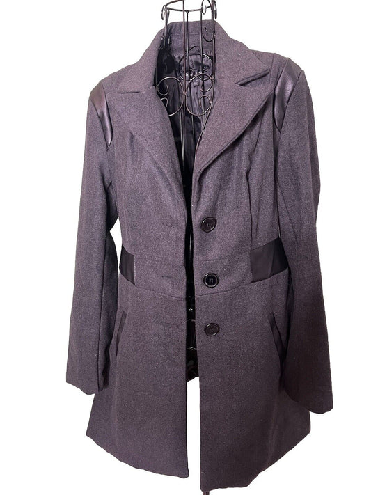 Women's Coat Size Medium  Gray