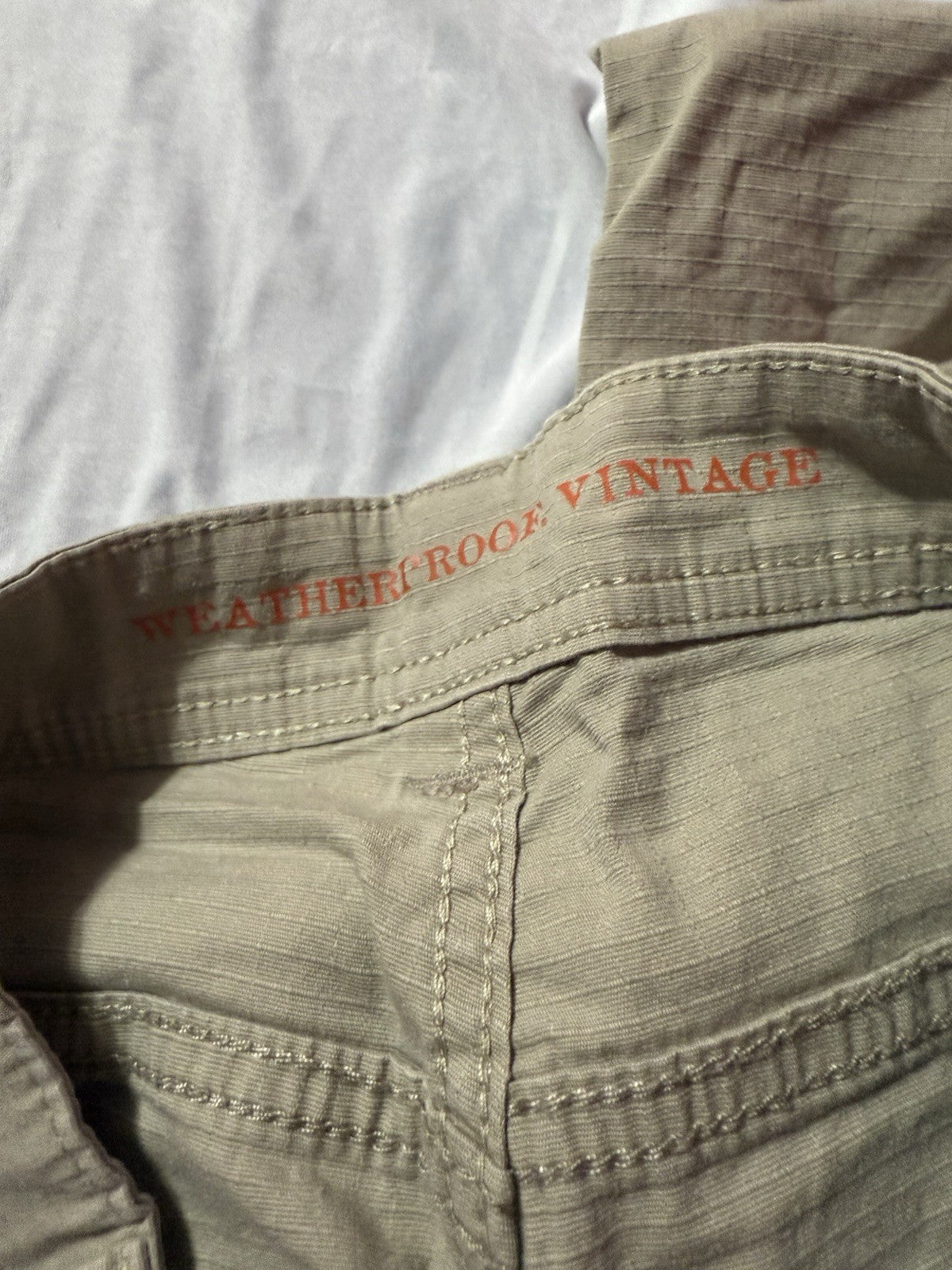 Weatherproof Vintage Men’s 32 Regular Fit Beige Shorts W/Pockets