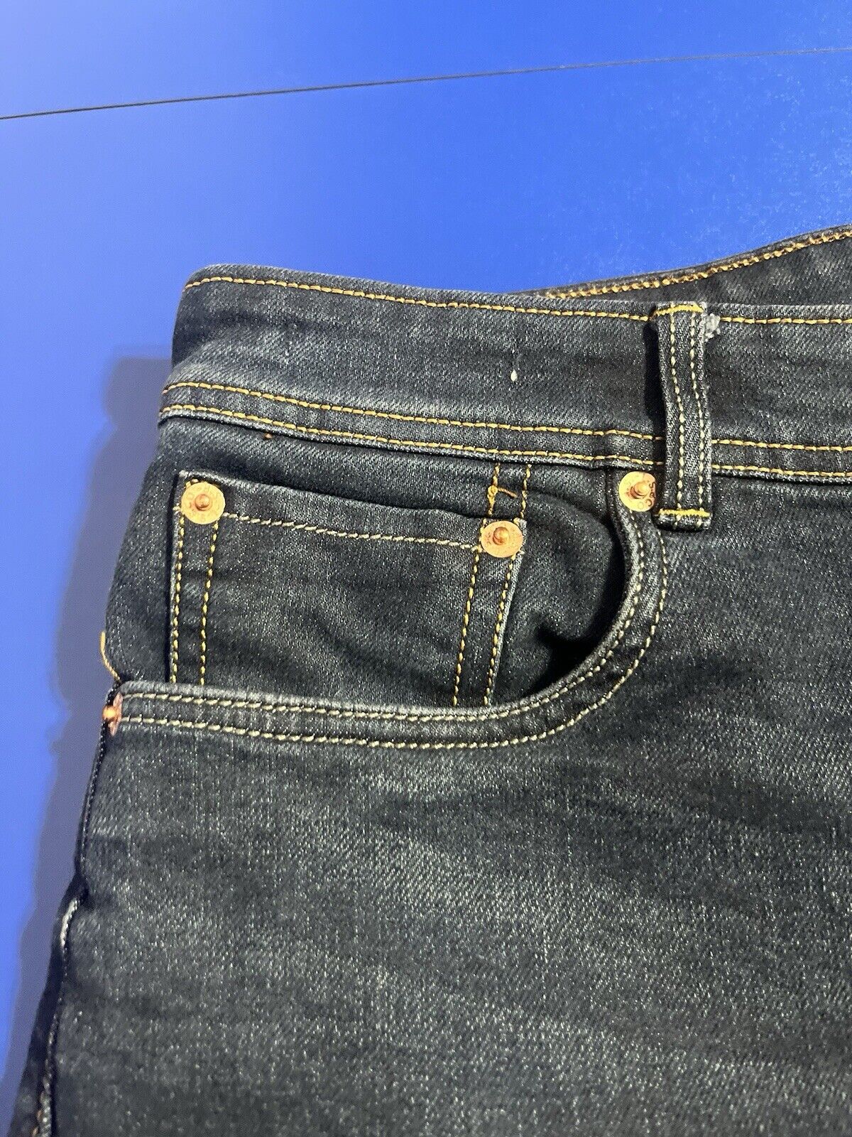 Levi's Narrow Fit Pants Mens 36 x 30 Regular Fit Straight Leg Blue Denim Jeans