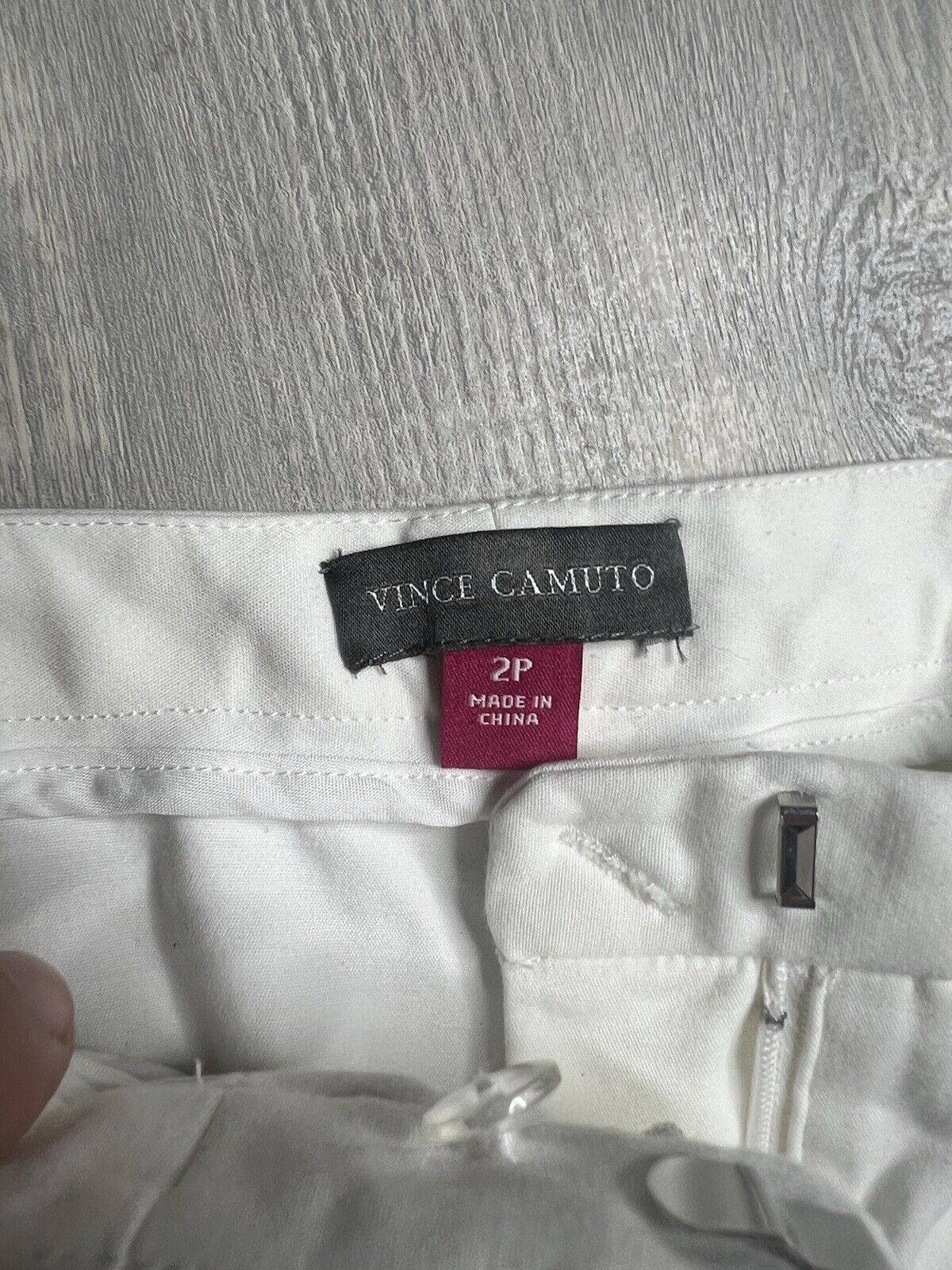 Vince Camuto Women's Shorts Size 2 White