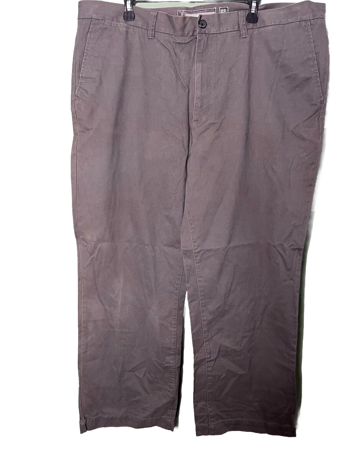 Old Navy Men's 42 x 30  Athletic Ultimate Tech Built-In Flex Chino Pants