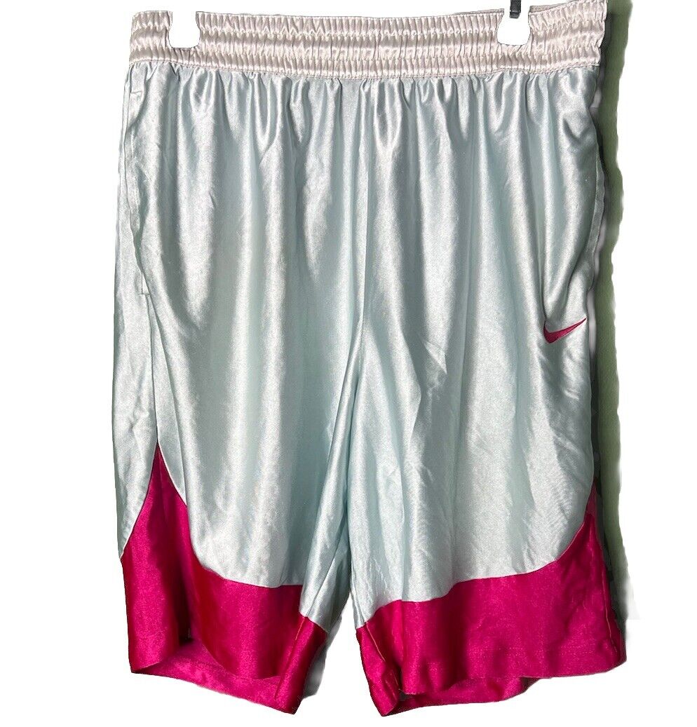 Nike Dry-Fit Men’s shorts X-Large)