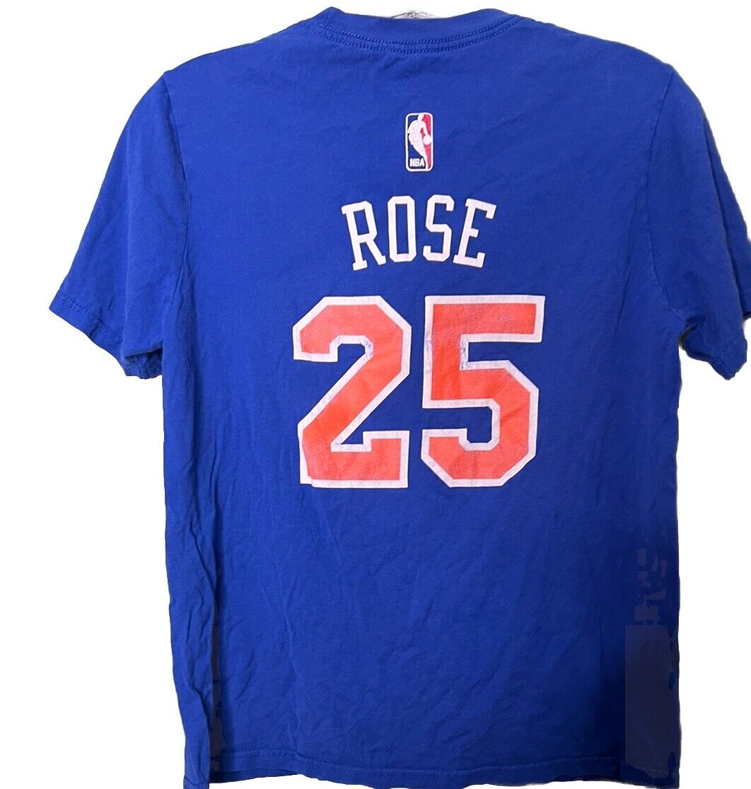 New York Knicks Rose T-shirt Large 14/16 Shirt