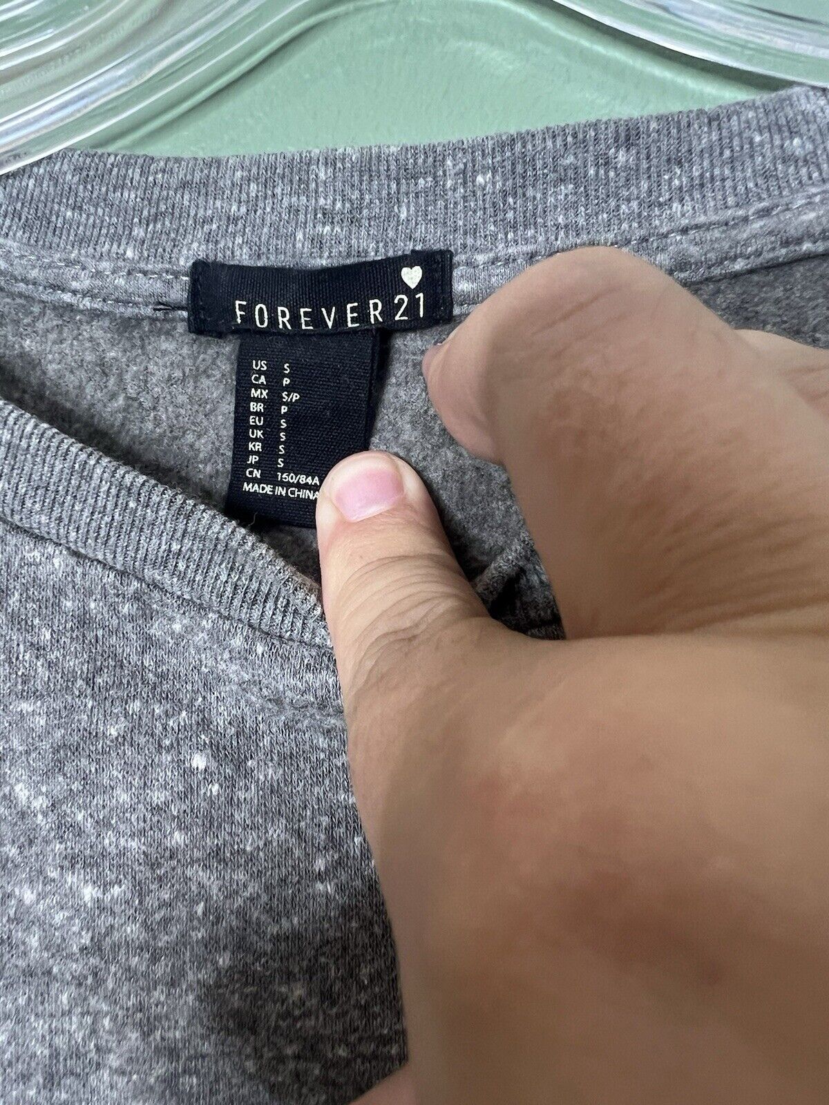 Forever 21 Women's Small Gray Long Sleeve Sweater