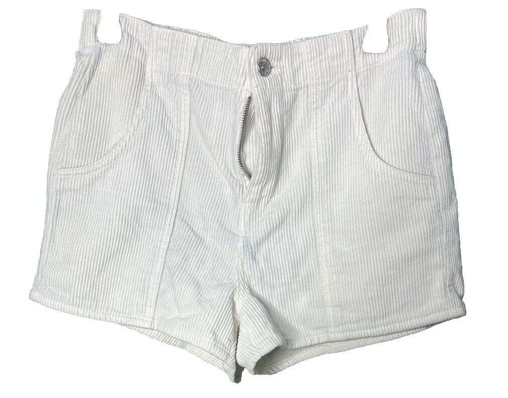 Forever 21 Women’s White Shorts Size Small