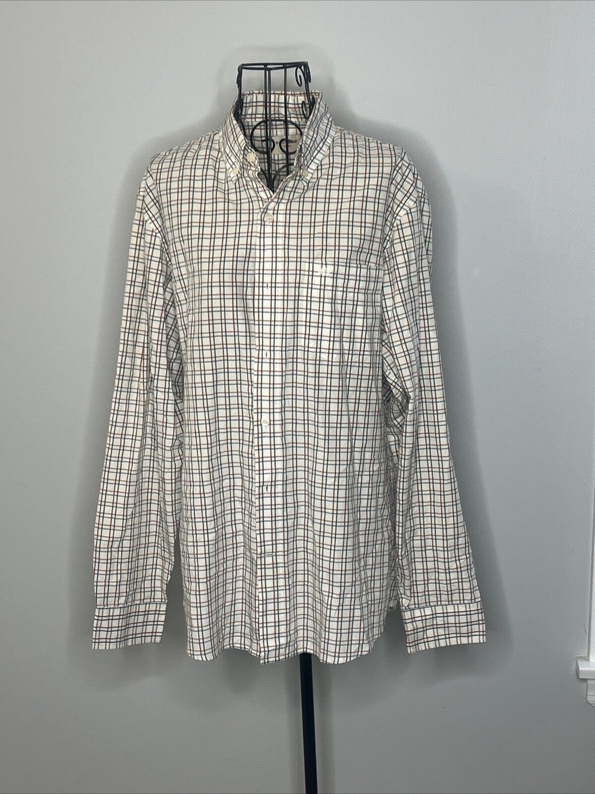 Dockers Medium  Button Up Shirt Plaid White And Blue