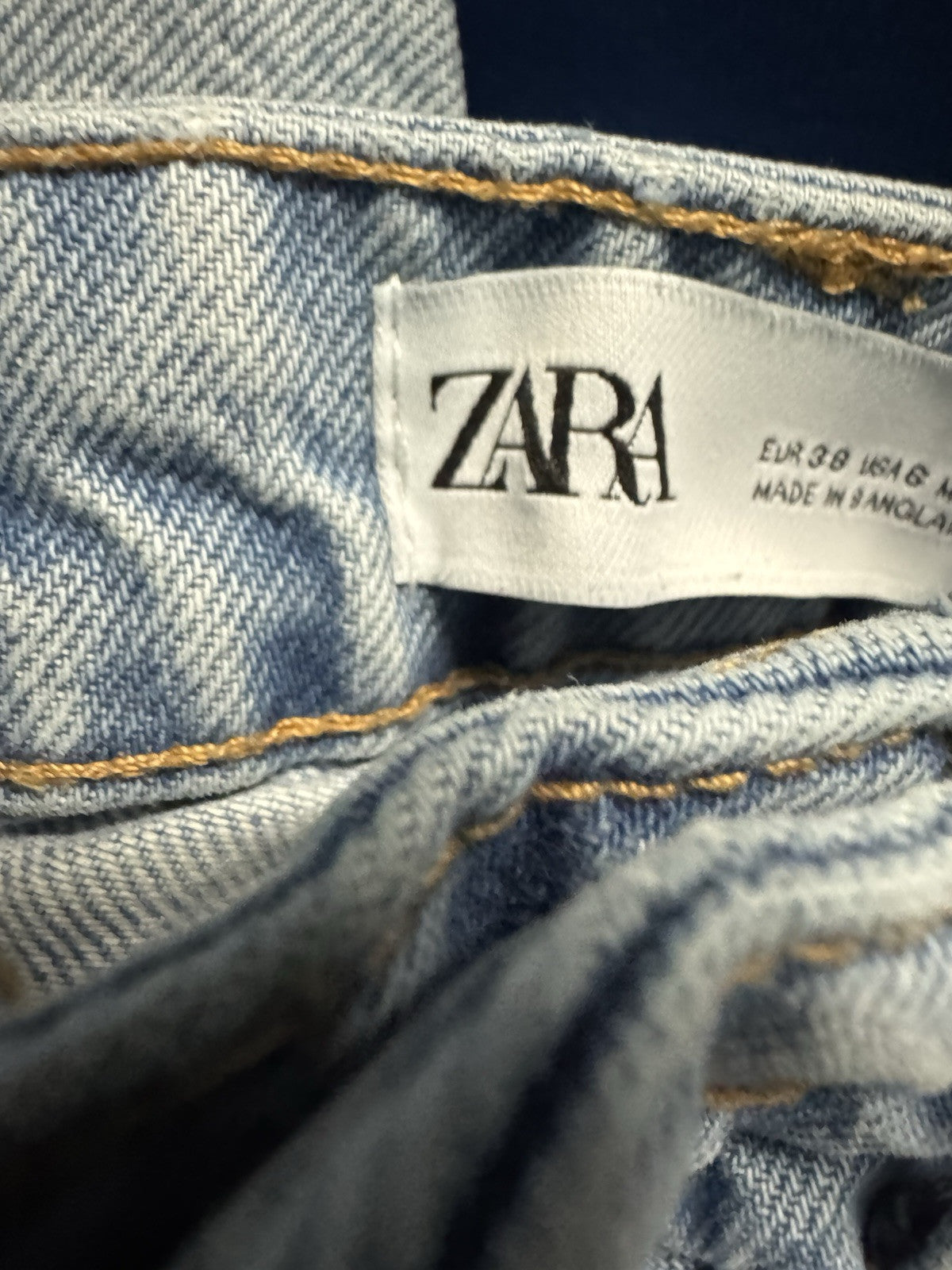 Zara Women’s High Ride Jeans 6 Light Wash Straight Leg