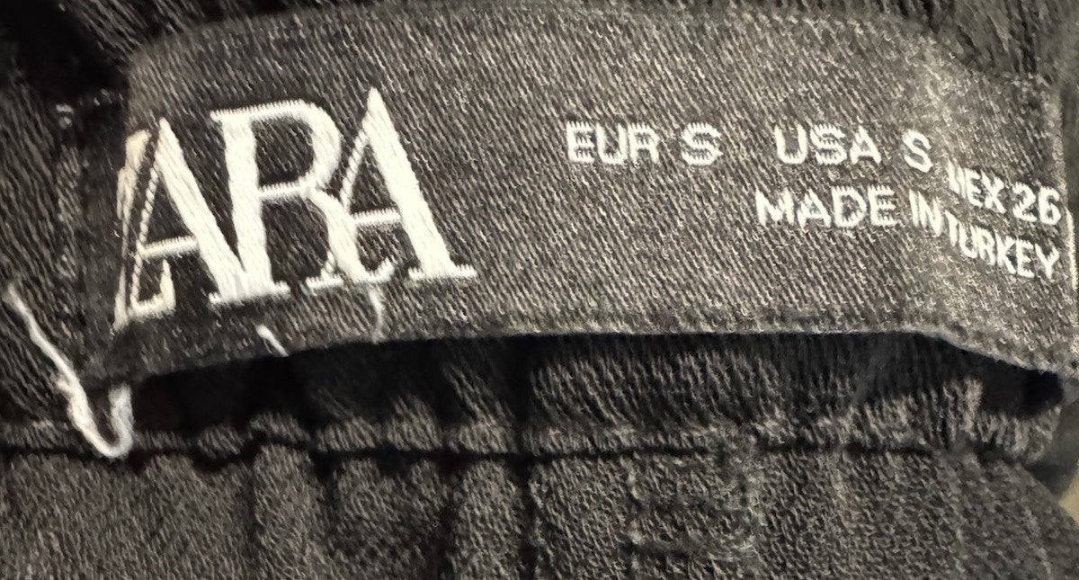 Zara Women’s Baggy Black Dress Pants Small